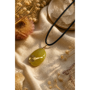 Kalung Liontin Batu Permata Berlapis Kawat dengan Spiral Emas, 6 Varietas Kristal, Tali Hitam, Perhiasan Boho - Product Image 6