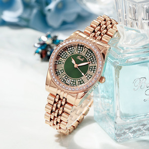 Conjunto de reloj de cuarzo para mujer en oro rosa con cristales multicolores y pulsera de acero inoxidable: un reloj de pulsera lujoso y moderno - Product Image 5