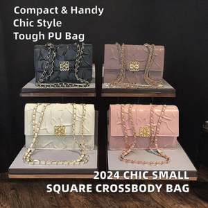 Bolso de mano retro coreano para niños, estilo mini cuadrado con cadena, ideal para salidas entre padres e hijos. - Product Image 2