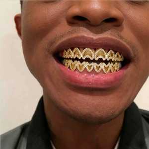 Grillz para dientes con forma de corazón, microincrustaciones de circonita, unisex, para uso diario, diseño geométrico, origen Yiwu, HCG 476 - Product Image 1