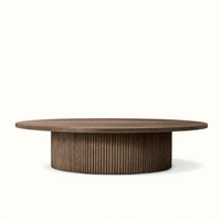 Table basse ronde RH MULHOLLAND, bois massif avec base cylindrique cannelée, table centrale moderne minimaliste