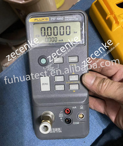 Multímetro calibrador de presión FLUKE 717 100G usado - Product Image 4