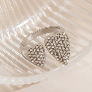 Heart Shape <b>Titanium</b> Steel <b>Ring</b> With Cubic Zirconia Micro Insert For Women Everyday Wear - Product Image 4