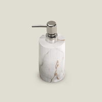 Nouveaux ensembles modernes de salle de bains effet marbre blanc résine de style européen élégant accessoires de salle de bains de luxe pour hôtels décor à la maison