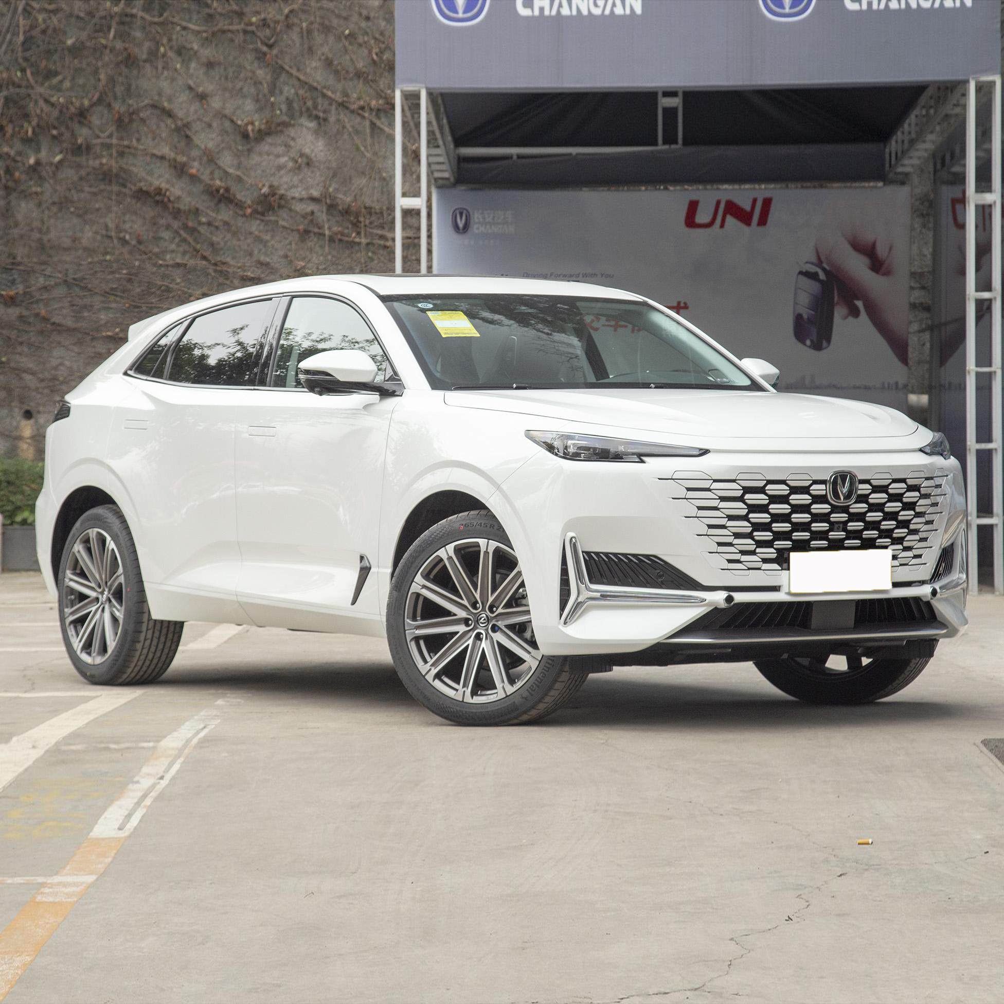 Geely uni k. Китайский кроссовер 2025 changan. китайский кроссовер чанган uni-k. новый чанган 2025 uni-k. uni-k 2025.