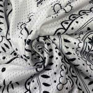 Pantalones cortos de malla personalizados de baloncesto para hombre en blanco para gimnasio Jogger de poliéster 100% con sublimación transpirable - Product Image 3