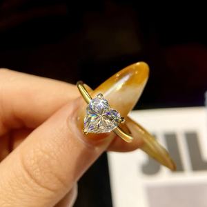 थोक लैब लार्वा बनाम 1 2ct मोइससानाइट सगाई, डायमंड हार्ट कट रिंग 925 स्टर्लिंग चांदी 18k सोने की महिला शादी के अच्छे गहने - Product Image 3