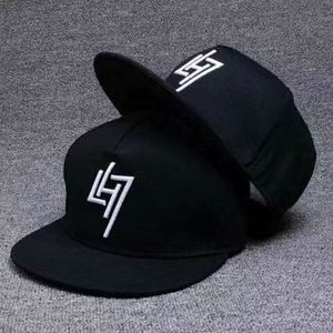 <strong>Wholesale</strong> Low MOQ Black <strong>Lightning</strong> Embroidery Flat Brim Custom Family Matching Set Hot Selling Baseball Cap Character Sporty - Product Image 1