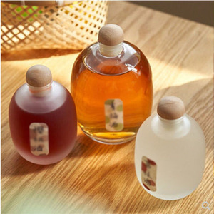 250ml 500ml Clear Frost <span class=keywords><strong>Botellas</strong></span> de vidrio <span class=keywords><strong>pequeñas</strong></span> para <span class=keywords><strong>bebidas</strong></span> alcohólicas Botella de licor de vidrio Botella de vidrio vacía para Ron Spirit Vodka - Product Image 1