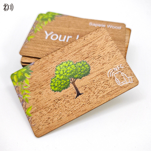 Cao cấp sinh thái tùy chỉnh bằng gỗ thông minh <span class=keywords><strong>Mifare</strong></span> siêu nhẹ C óc chó màu đen RFID thẻ gỗ chính - Product Image 5