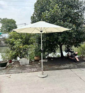 Tuoye ô dù bãi biển nhôm đồ gỗ ngoài trời hiện đại ô dù tròn dù che ô lớn với vườn nghiêng 2.7m - Product Image 1