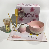 Ensemble de bols à matcha en céramique minimaliste moderne Anji Newell, kit de cérémonie du thé japonais en huit pièces avec support pour fouet en bambou pour la maison