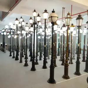 Luz de rua solar de 15 W com poste para luz exterior de caminho luz de poste alto