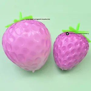 Pelota Antiestrés de TPR con Forma de Fresa de Gran Tamaño, Sensible a la Luz y que Cambia de Color, Juguete Blandito para Aliviar el Estrés - Product Image 4