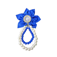 Broche élégante personnalisée en satin avec perle en forme de goutte d'eau - Épingle multifonctionnelle de sororité grecque et accessoire de bijouterie pour femme