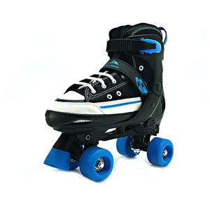 Goede Kwaliteit Casual Canvas Schoenen Quad Rolschaats Met Licht Pu Wiel Knipperende Rolschaatsen