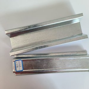 Méthode d'installation de plafond innovante, avec des montants en acier offrant une stabilité accrue - Product Image 2