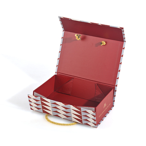 Reusable Boutique Handmade Custom Design Magnetic Closure Box Folding Magnetic Shoe Box With Handle - Product Image 1