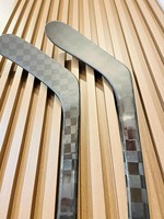 Nouveaux bâtons de hockey sur glace durables 2026, très demandés, SR INT JR, noirs, pour les équipes de hockey de compétition