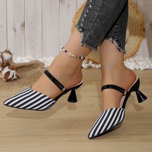 Sandales à plateforme à talon mi-haut pour femme, style français, à bout pointu, polyvalentes, pour l'extérieur et la détente estivale - Product Image 2