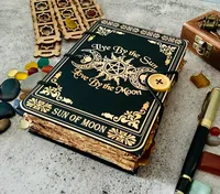 Grimoire Journal Triple Moon Goddess Journal vierge sort livre d'ombres cadeaux pour lui et elle 7x5 pouces