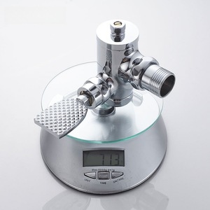 Robinet de chasse d'eau en laiton massif robuste à angle de 90 degrés, à pédale, à fermeture automatique et à temporisation, pour WC à la turque, système de salle de bain commerciale - Product Image 5