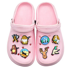 จี้รองเท้าการ์ตูนลายการล่าสัตว์ พร้อมปืนลูกซอง กวาง กล้องส่องทางไกล ตัวล็อครองเท้าแบบ PVC ลายการผจญภัยในป่า สำหรับรองเท้าแบบ Clogs - Product Image 2