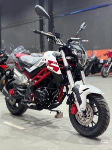 <span class=keywords><strong>Mini</strong></span>-<span class=keywords><strong>moto</strong></span> <span class=keywords><strong>Benelli</strong></span> Little Tyrant 150cc pour les trajets urbains, motos et cyclomoteurs d'occasion - Product Image 2