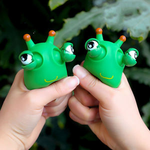 Juguete Sensorial Antiestrés Eye Pop Bug, Gusano Verde de PVC con Ojos Saltarines, Juguete de Oruga, Regalo de Navidad o Cumpleaños para Niños - Product Image 1