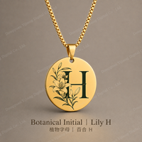 Collier avec pendentif initial botanique, médaillon personnalisé avec lettre, bijoux floraux, cadeau significatif pour hommes et femmes