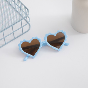 Nuevas Gafas de Sol con Estampado de Corazones para Niños - Lindas Gafas de Sol Plegables Multicolor para Bebés y Niñas, Moda para Exteriores, Venta al Por Mayor - Product Image 4