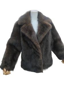 เสื้อโค้ทขนเฟอร์เทียมแบบกลับด้านได้สำหรับผู้หญิง ทรงสวยหรู ความยาวปกติ สไตล์ลำลอง สำหรับฤดูใบไม้ร่วงและฤดูหนาว อุ่นสบาย ทอหนา สีไล่ระดับ สไตล์เกาหลี - Product Image 2