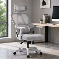 Chaise de bureau ergonomique moderne en maille avec base en alliage d'aluminium, appui-tête réglable, support lombaire et repose-pieds rétractable – Personnalisable
