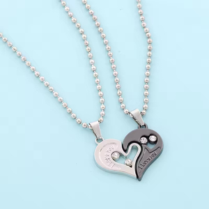 Collar con Colgante de Acero Inoxidable Creativo de Corazón a Corazón, Collar de Amor con Corazón de Durazno Empalmado para Hombres y Mujeres, Accesorio de Moda - Product Image 1