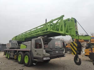 Grue sur camion Zoomlion ZTC800 80 tonnes en bon état, certifiée EPA, pour projets de levage en construction - Product Image 3