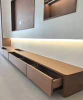 Consola de TV con Cajones Grandes Personalizada, Área de TV Empotrada, Nicho para Pantalla Integrado, Iluminación en Tiras, Muebles Minimalistas para Entretenimiento en el Hogar