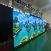P3.91 IP65 Impermeable Publicidad al aire libre Pantalla LED 3840Hz Frecuencia de actualización 4500-5000 Nits Montaje rápido para fiesta de DJ