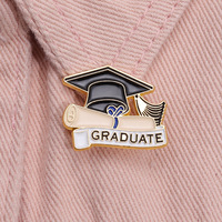 Fabricant personnalisé Graduation Season Bachelor Cap Students Hard Enamel Hat pin Iron Metal Crafts Lapel Pin For Souvenir