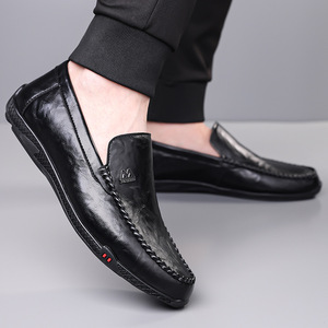 Mocassins en cuir pour hommes à bout rond, à enfiler, avec semelle extérieure en caoutchouc antidérapante, en cuir massif, avec logo, chaussures décontractées et tendance pour l'automne - Product Image 4