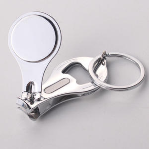 Porte-clés multifonction en métal avec coupe-ongles, ouvre-bouteille et logo personnalisé - Product Image 5