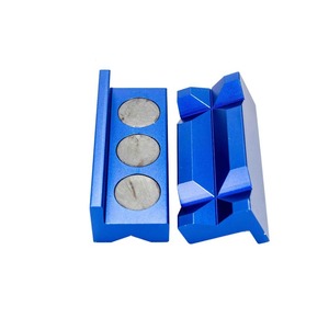 Poyracing Mordaza de Banco de Aluminio Azul -3 a -32 con Abrazadera para Líneas de Combustible y Función Magnética - Product Image 2
