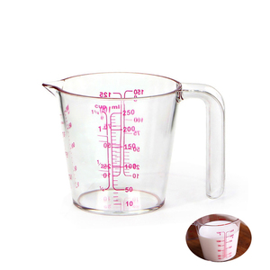 Vente en gros de jugs doseurs incassables de 8 oz (17 cl) en plastique pour l'huile, le vinaigre, la farine, avec poignée - Product Image 4