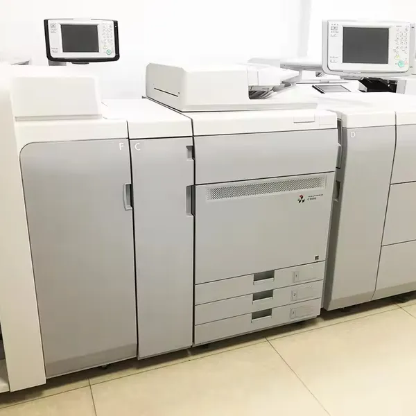 Máquina copiadora colorida remanufaturada de alta velocidade para impressora de imagens C700 com cartucho de toner T01 original preço de fábrica