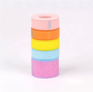 Vente en gros de bandes adhésives professionnelles respirantes en <span class=keywords><strong>micro</strong></span>-mousse pour cils, bande adhésive pour lifting des cils, outil de beauté pour peaux sensibles - Product Image 5