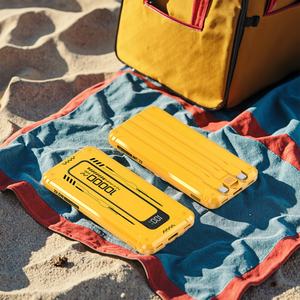 Batterie externe portable de haute qualité 22,5 W à charge ultra-rapide 10000 mAh avec écran LED, étanche et compatible Type C - Product Image 6