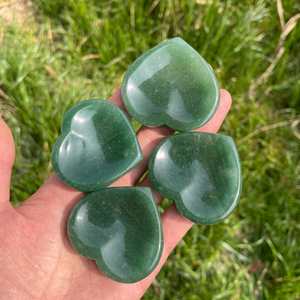 Cuenco de Corazón de Aventurina Verde, Cristal Natural Tallado a Mano, Colección de Decoración para el Hogar con Propiedades Curativas - Product Image 2