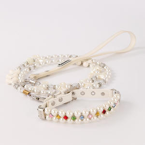 Juego de Correas y Collares para Mascotas de Lujo en PU con Diseño Floral y Remaches, Duraderos, con Cuerda de Tracción y Cierre de Hebilla para Perros Pequeños y Gatos, Venta al por Mayor - Product Image 6