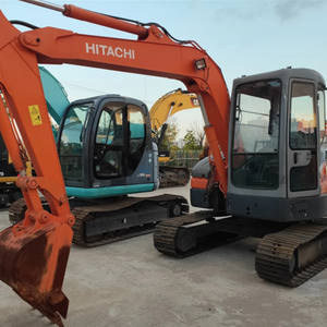 Excavatrice Hitachi 55 d'occasion, très demandée, fiabilité garantie, pelle hydraulique sur chenilles japonaise pour projets de terrassement et de construction - Product Image 3