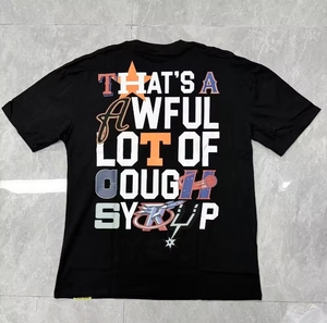 T-shirt 'È un Mondo Intero di Sciroppo per la Tosse' Classica, di Marca di Moda, da Uomo, 1:1 - Product Image 4