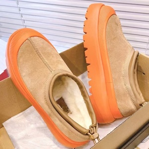 Hiver Automne UGGS Bottes de neige Soft Breathable Thermal High Quality Wool Fashionable Luxury Design Non Slip Warm Casual Shoes - Product Image 1